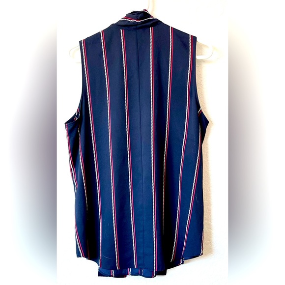 ANN TAYLOR ⭐️Sleeveless V neck, button top, Size L - with long ties at front. - Picture 4 of 7